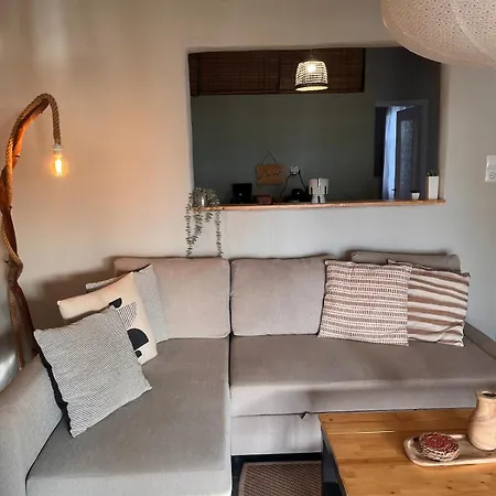 Levanda Tatil Evi *