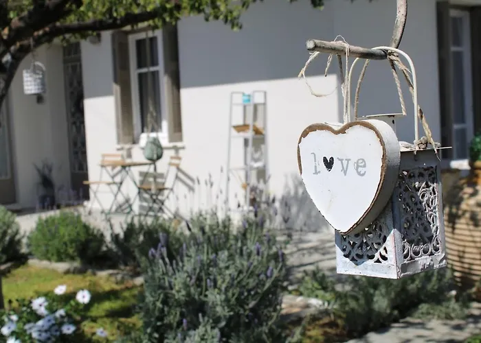 Levanda Taktikoupoli